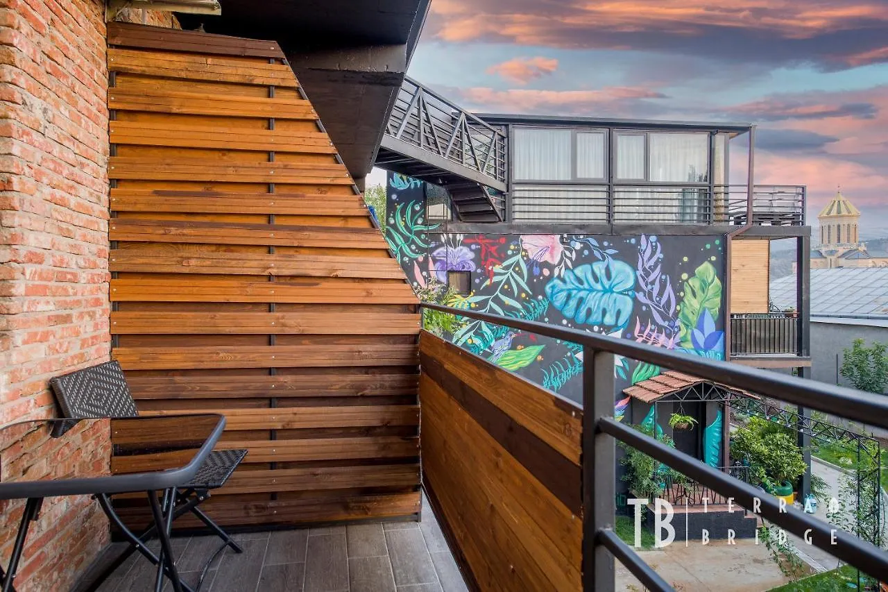 Inn Terra Bridge Hotel Tbilisi