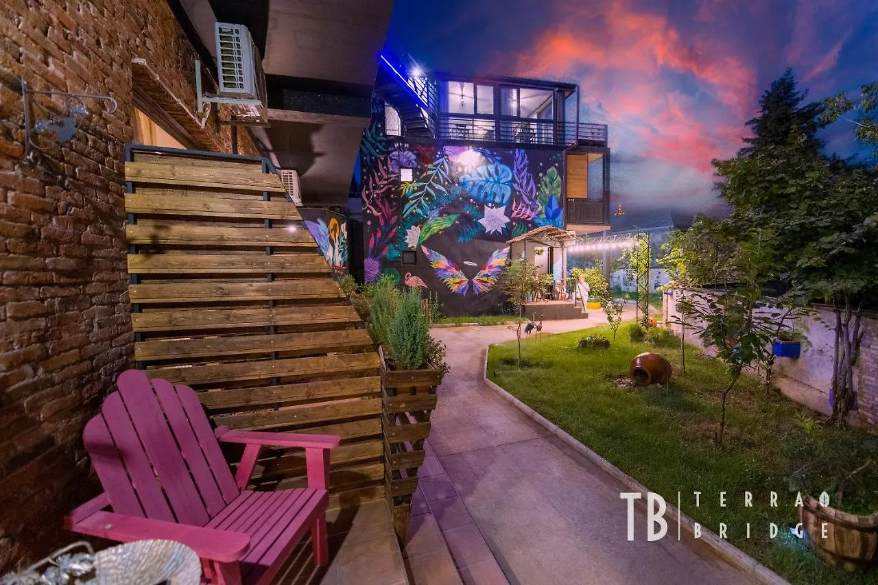 Terra Bridge Otel Tiflis Han/Misafirhane