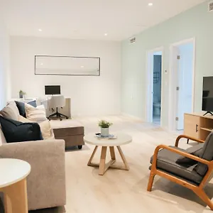  Hotel Governors Village - 1,2,3 & 4 Bedroom On Seven Mile Corridor Cayman Islands